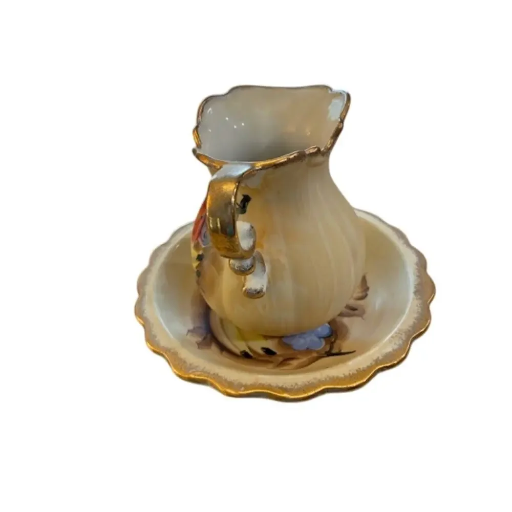 VINTAGE PORCELAIN Pitcher‎ & Wash Basin